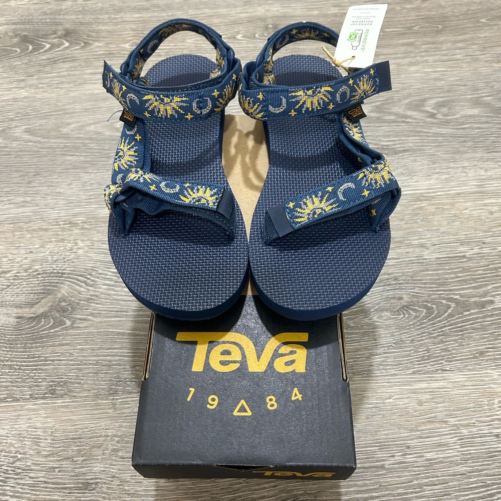 NEW - TEVA Women’s Original Universal Sandal SUN/MOON-Navy Blue Size: WOMEN 7